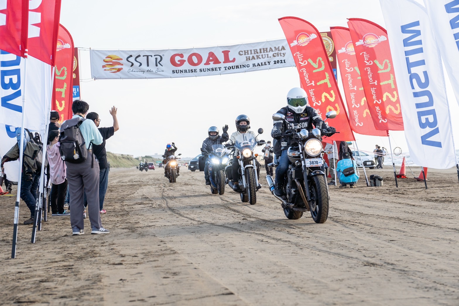 石川県千里浜がゴールのオートバイツーリングラリー「SSTR」が10周年を記念して、SSTR2022開催期間中に各市町オリジナルデザインの記念ステッカーを配布！